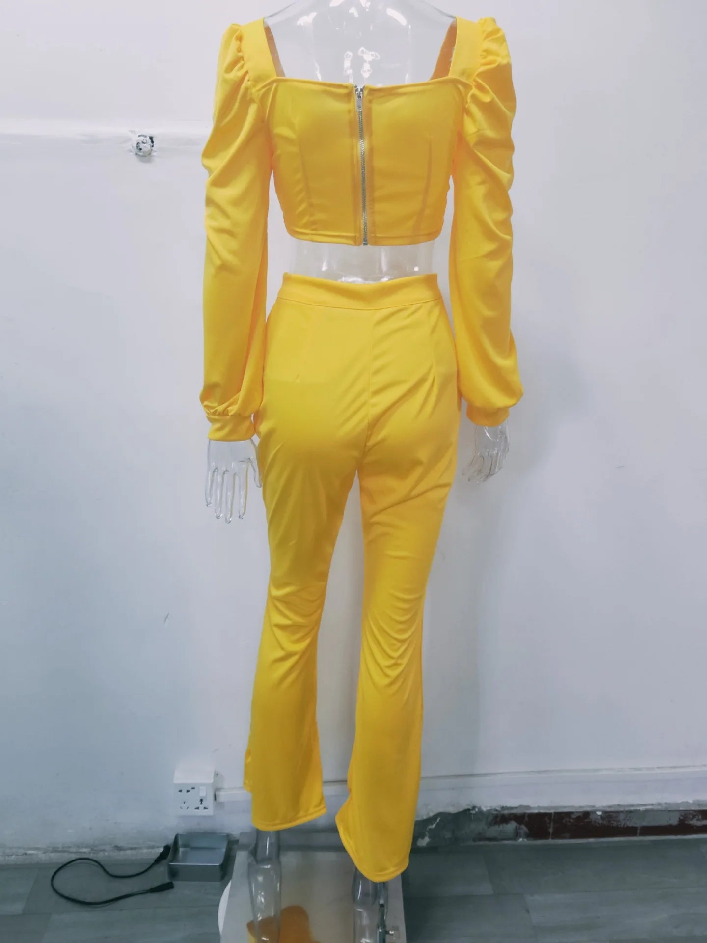 Ensemble haut et pantalon décontracté pour femmes, manches lanternes, manches courtes, épaules dénudées, Sexy, bas de cloche, nouvelle collection printemps automne 2024